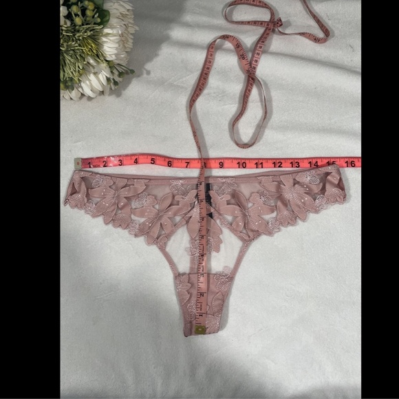 NWT $39 Victoria Secrets Lux Embroidered Thong Panty‎ Demure Pink [ Large ] - Picture 12 of 12
